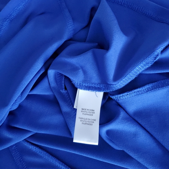 CeCe blue top - NWOT - Picture 4 of 5